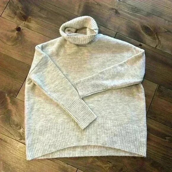 William Rast Sweater | Size S - Picture 4 of 5
